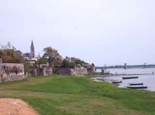 village de fresne sur loire